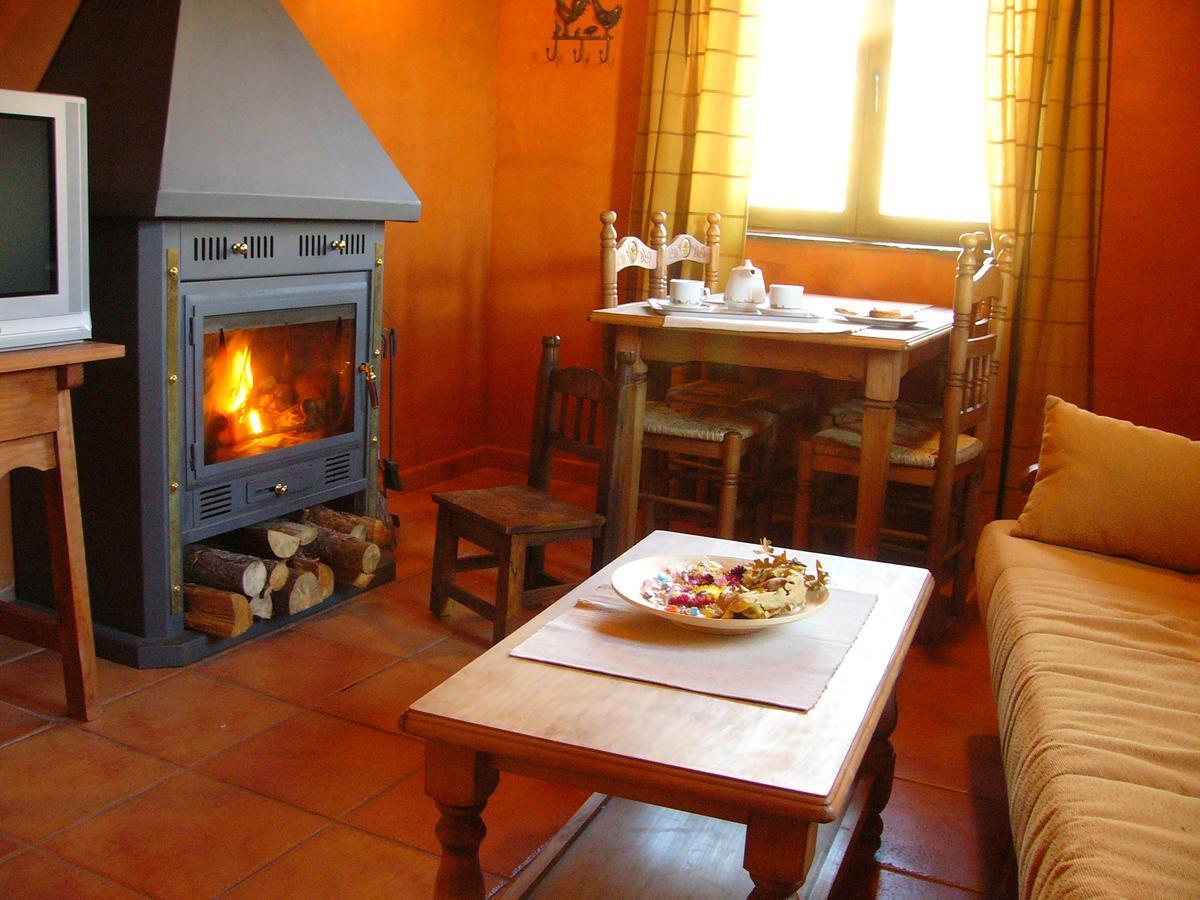 Apartamentos Turisticos La Alqueria De Valverde Valverde De Los Arroyos Εξωτερικό φωτογραφία